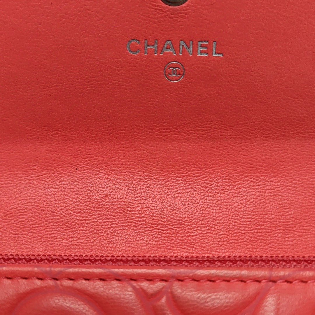 Quilted Lambskin Wallet Red