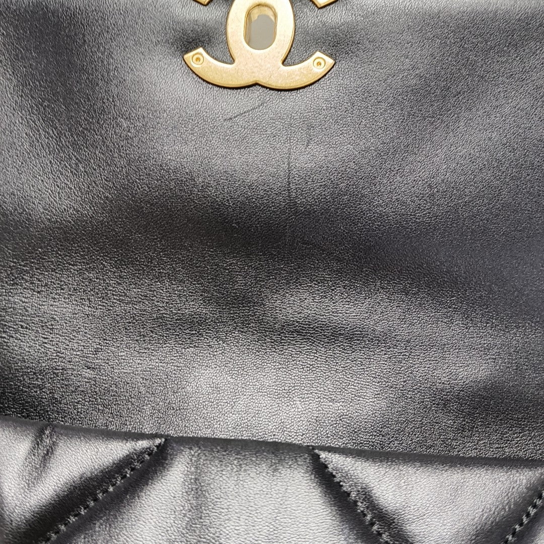 CHANEL 19 Small Quilted Lambskin Black