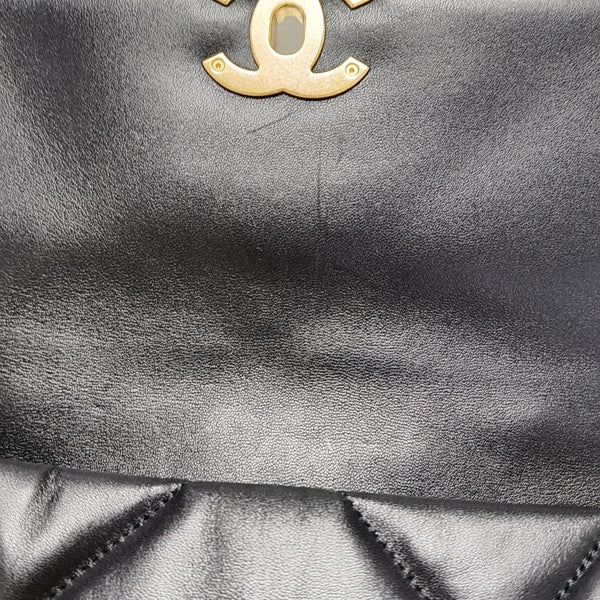 CHANEL 19 Small Quilted Lambskin Black