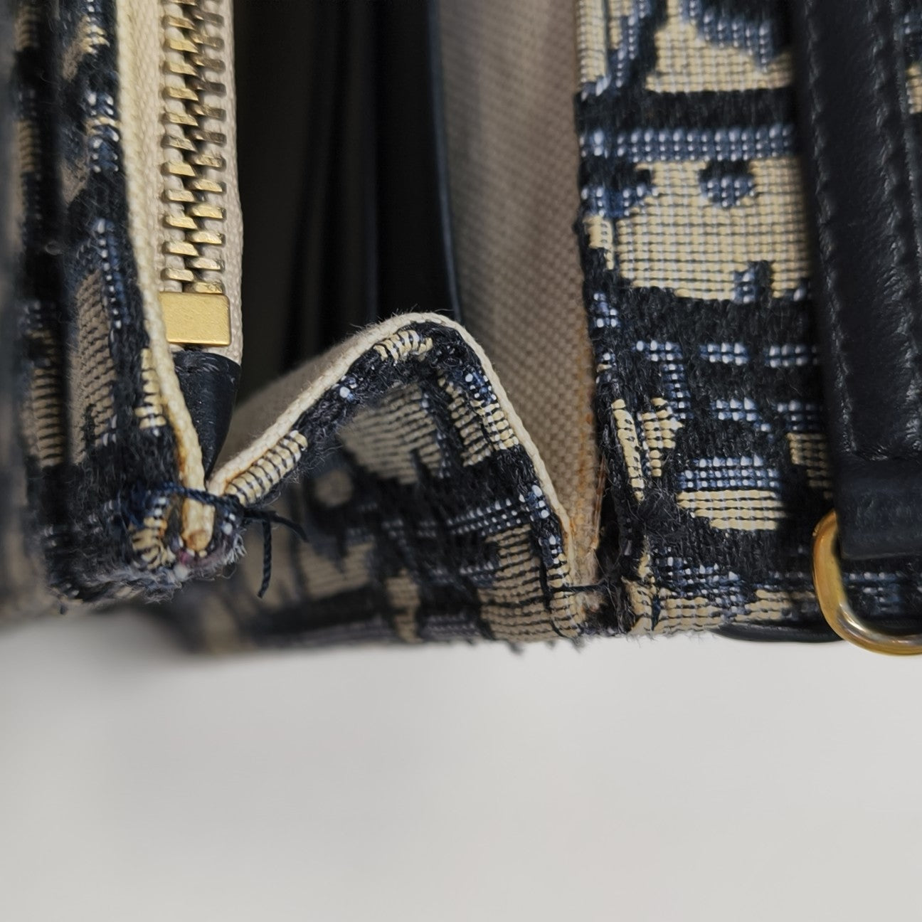 Saddle Medium Oblique Canvas Blue