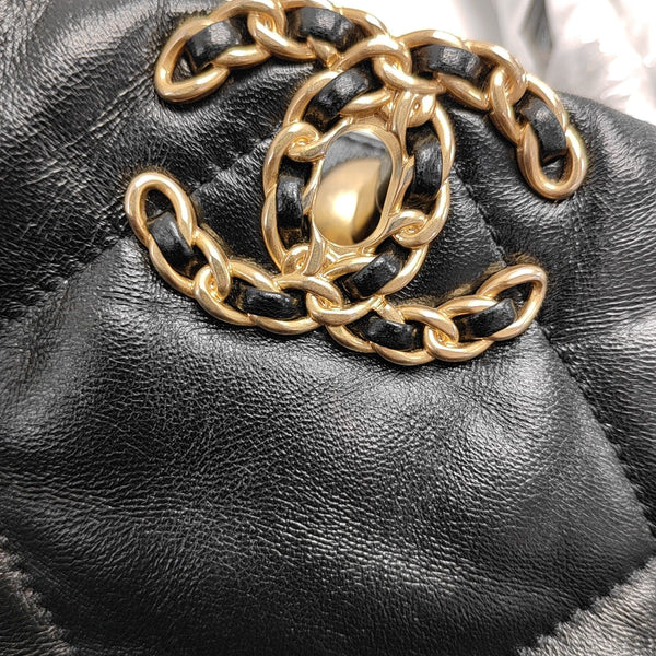 CHANEL 19 Large Quilted Lambskin Black