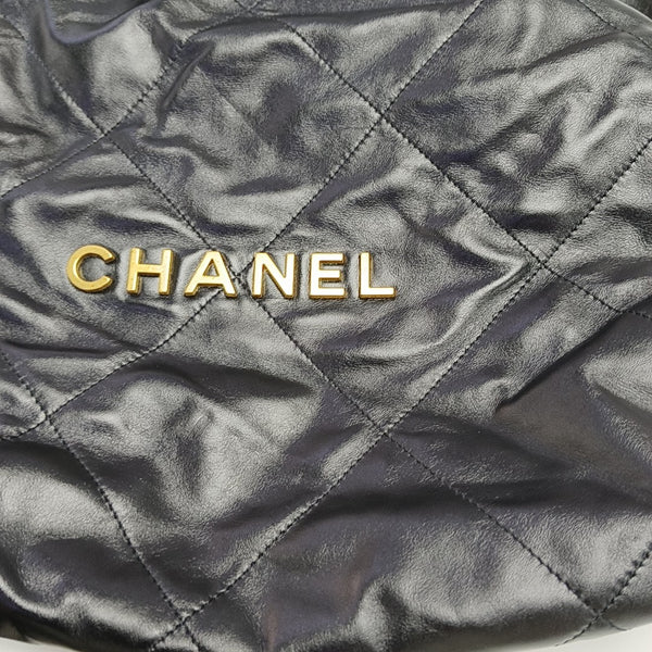 CHANEL 22 Small Quilted Calfskin Black