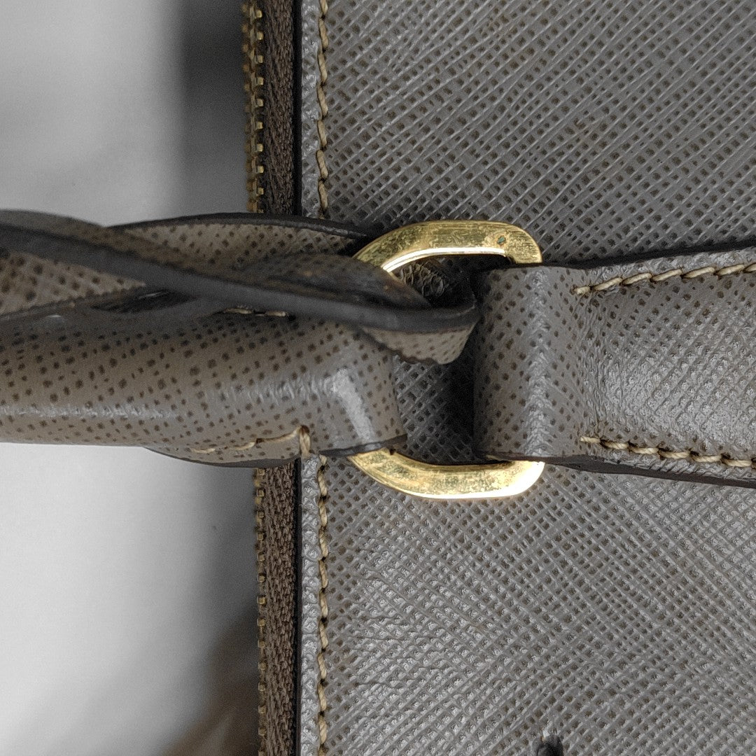 Galleria Extra Large Saffiano Calfskin Gray