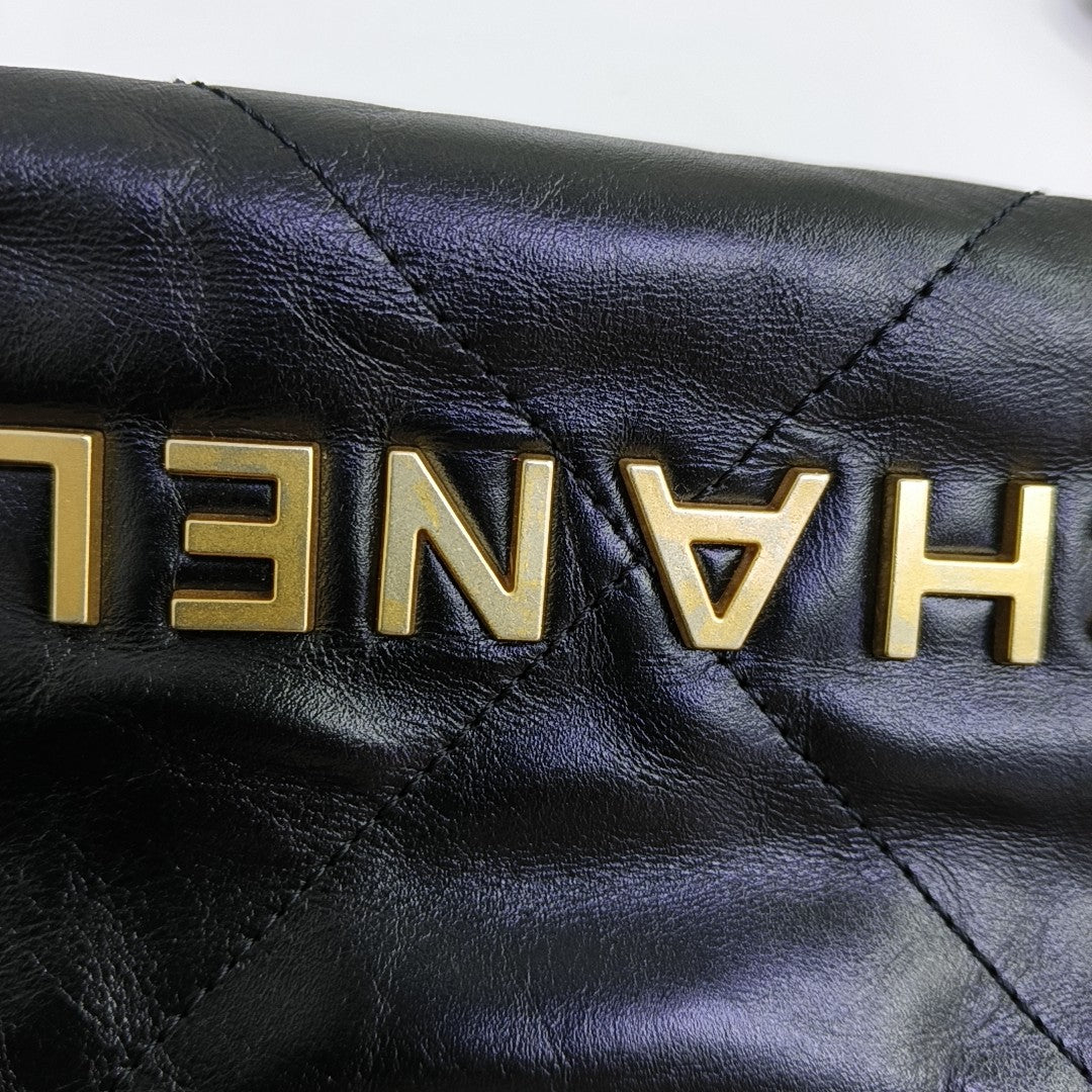 CHANEL 22 Mini Quilted Calfskin Black