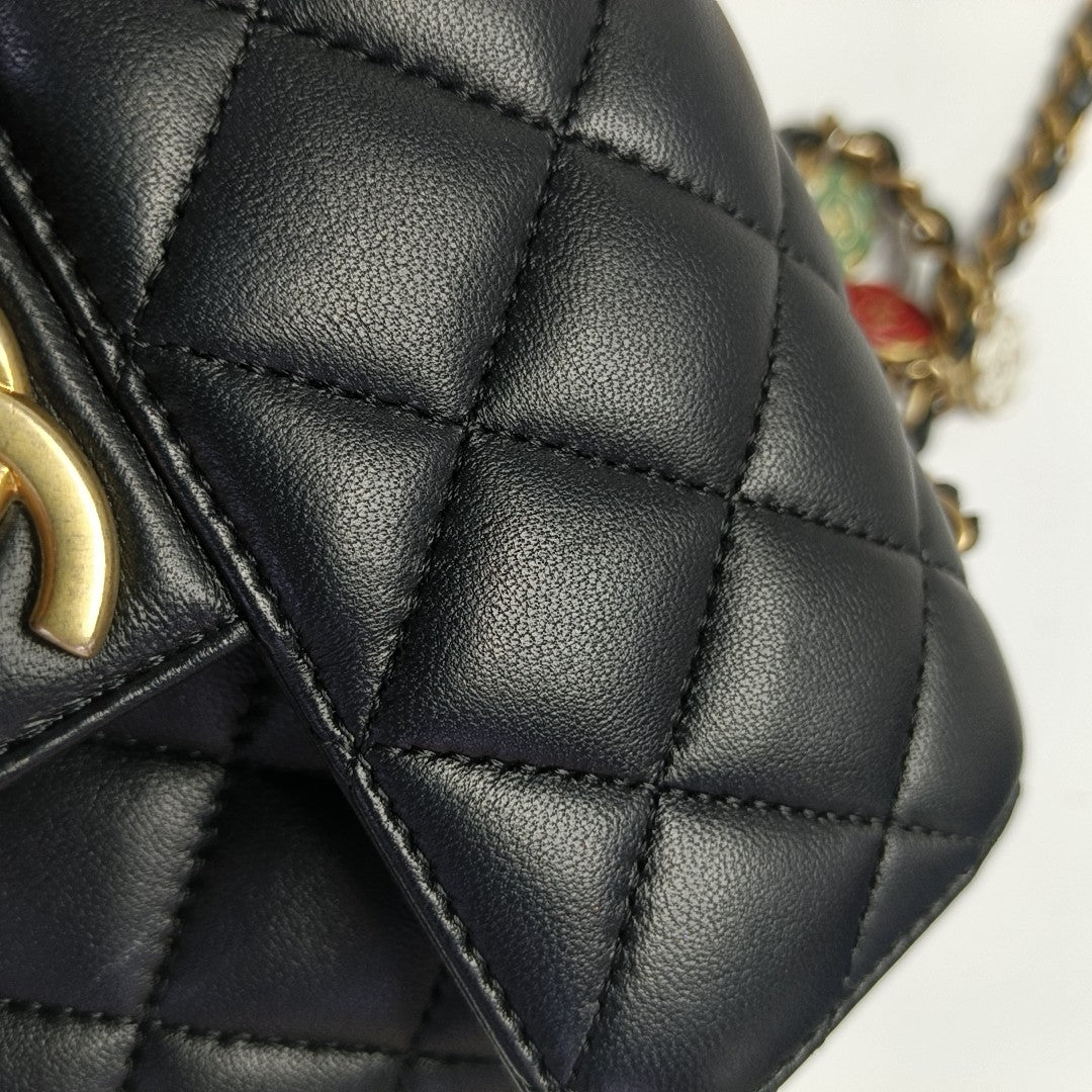 CLASSIC FLAP Mini Quilted Lambskin Black