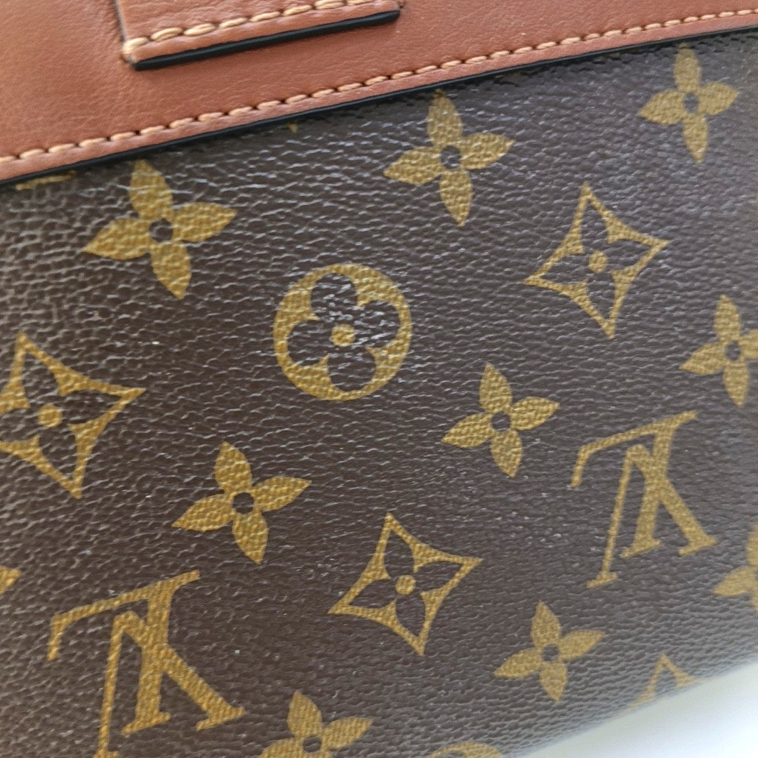 Authenticated pre-owned  LOCKY BB Monogram Coated Canvas Brown - Shoulder Bag at Looply