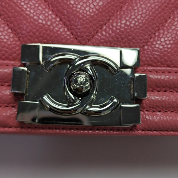 BOY CHANEL Small Chevron Grained Calfskin Pink