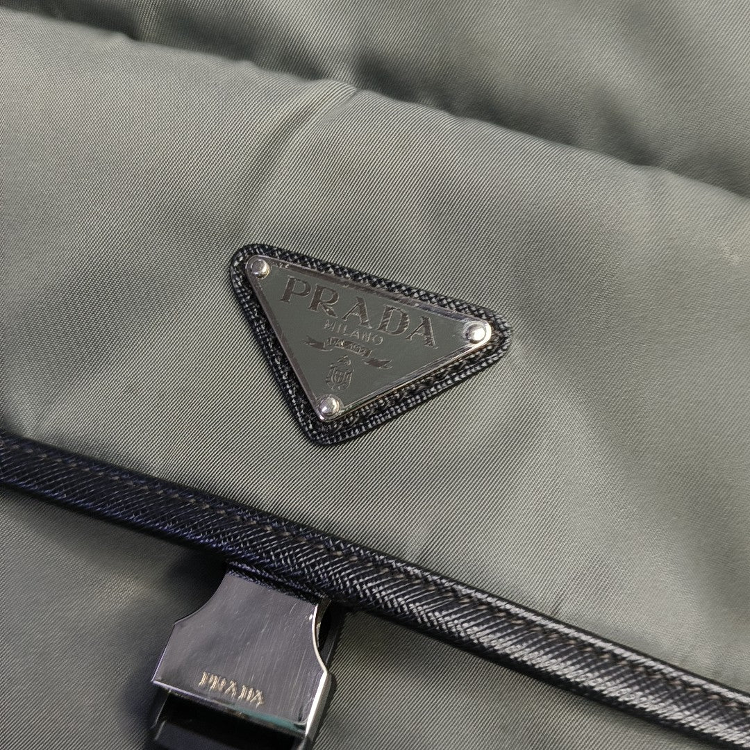 Nylon Gray