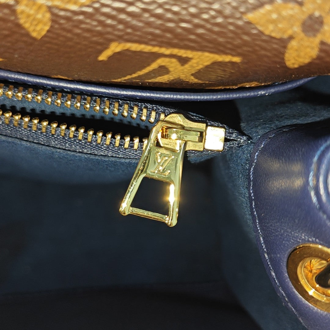 DOUBLE V Monogram Calfskin Blue