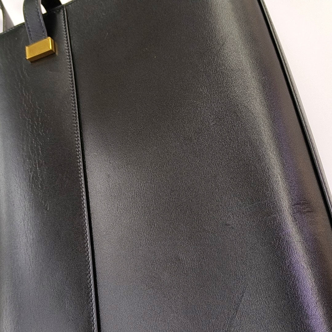 MANHATTAN Calfskin Black