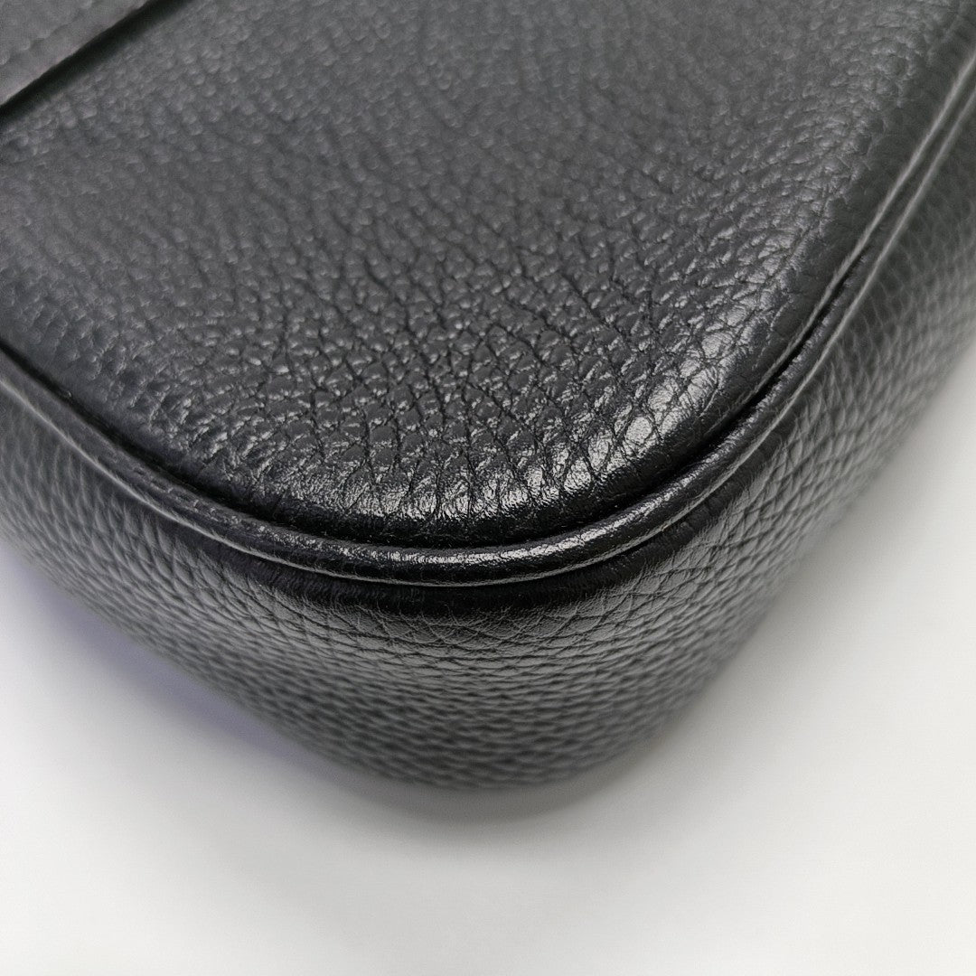 Authenticated pre-owned  Soho Calfskin Black - Shoulder Bag at Looply