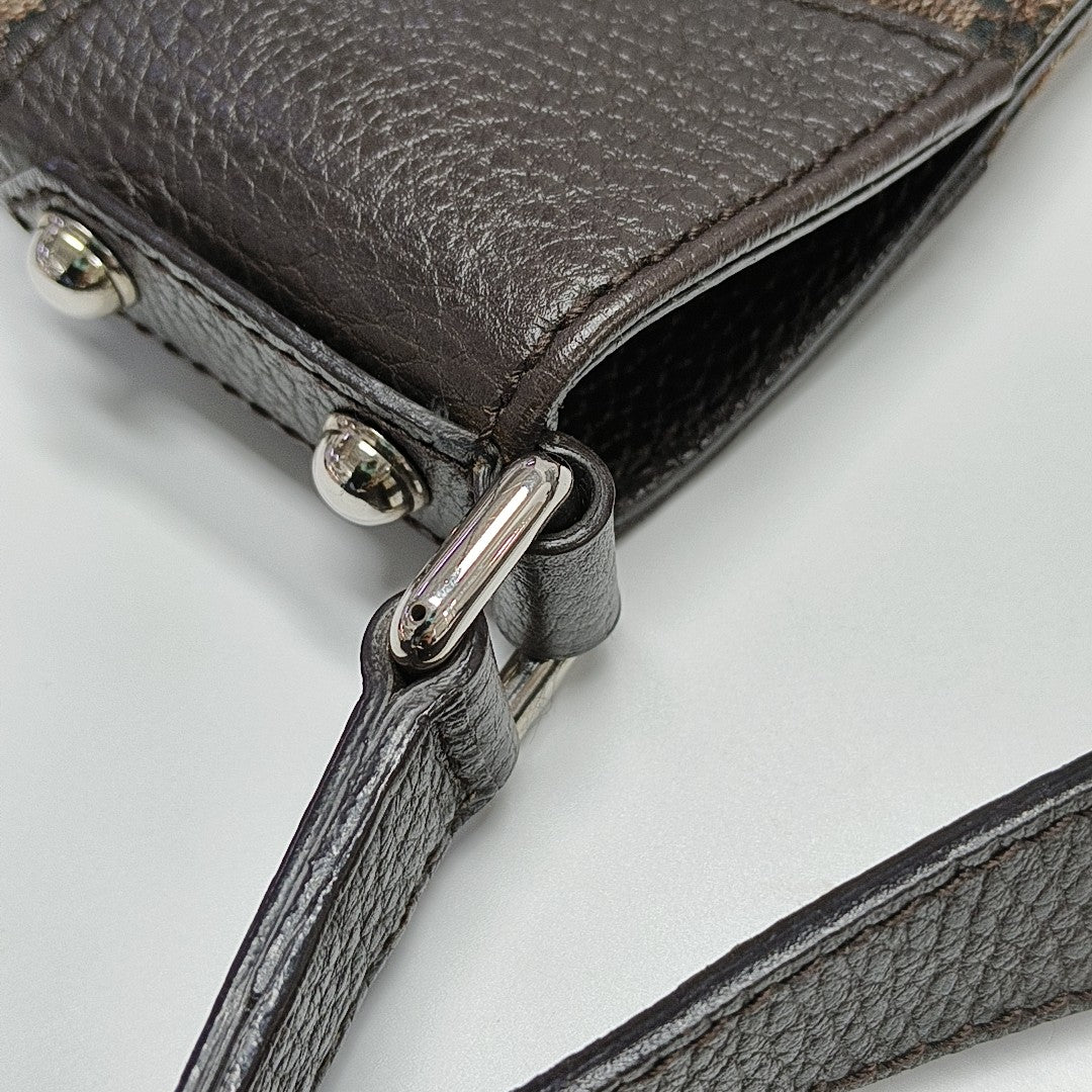 Monogram Canvas Brown