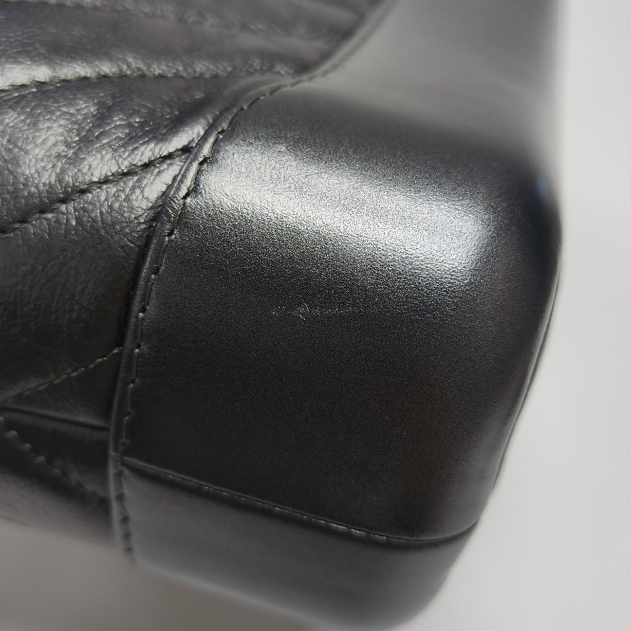GABRIELLE Small Chevron Calfskin Gray