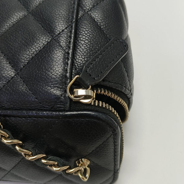 VANITY CASE Mini Quilted Grained Calfskin Black