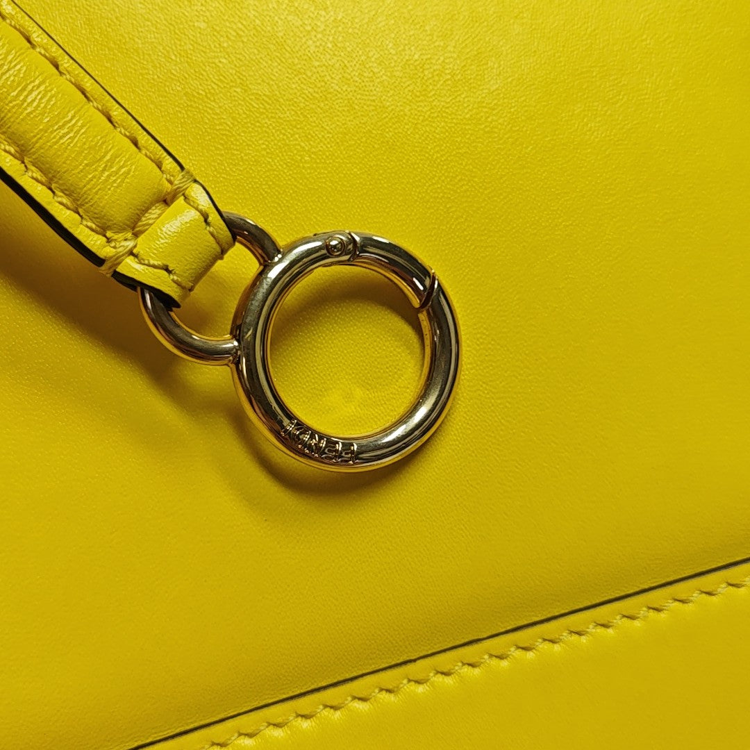 Peekaboo Medium Calfskin Yellow