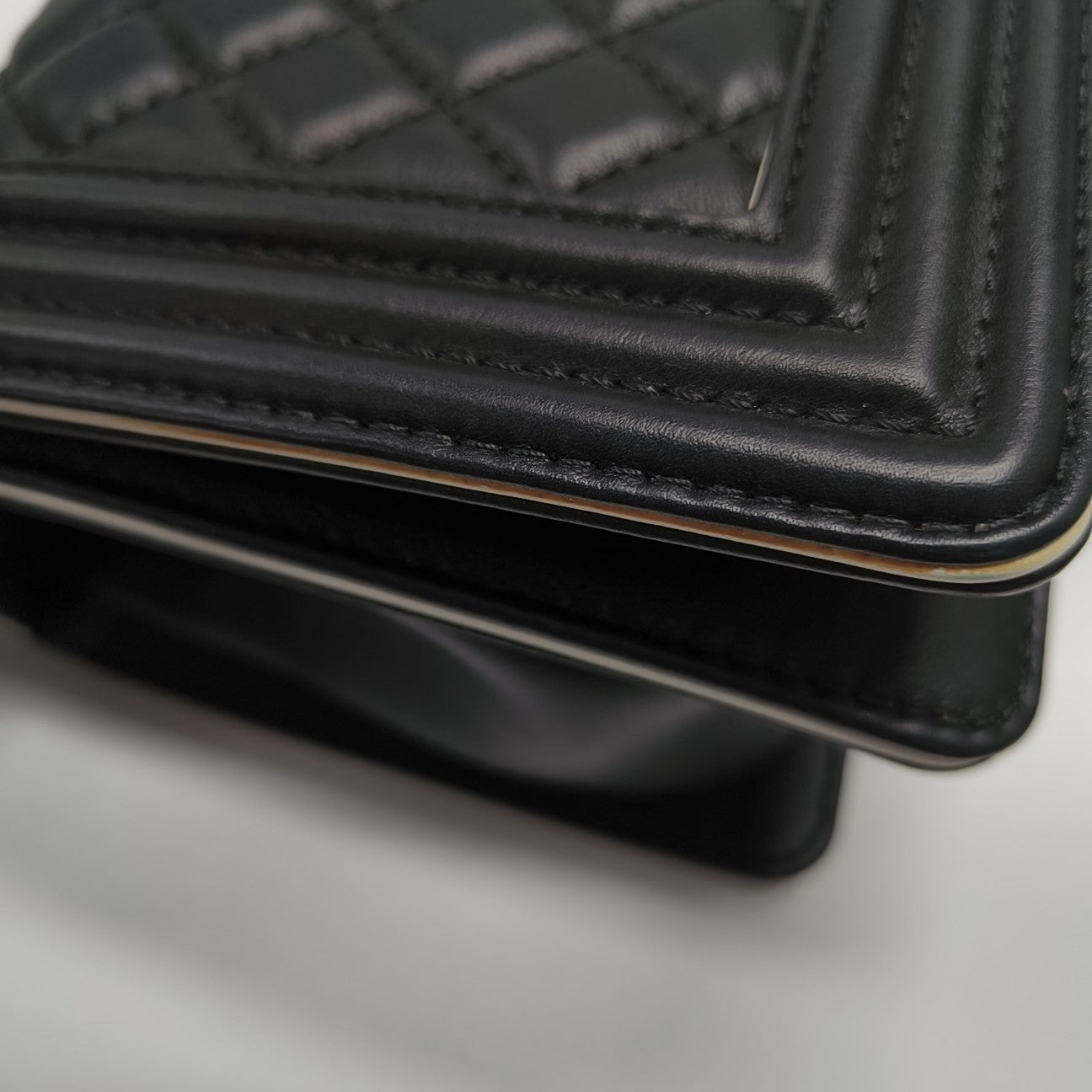 BOY CHANEL Medium Quilted Calfskin Black