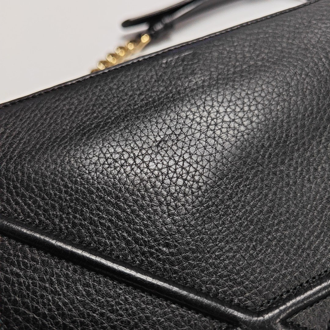Diorama Medium Cannage Calfskin Black