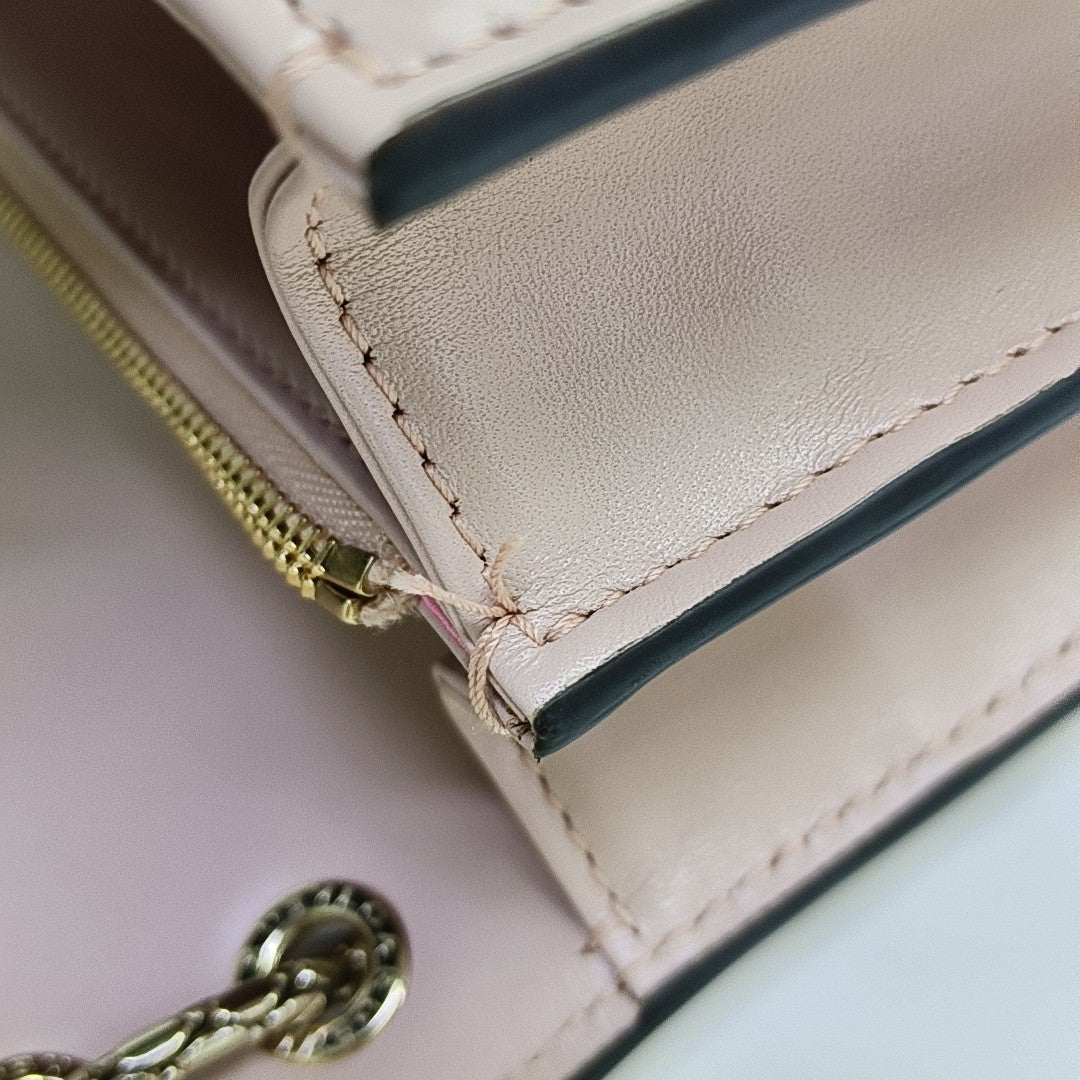SERPENTI FOREVER Medium Calfskin Pink