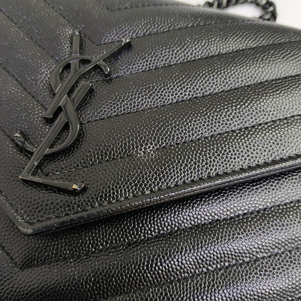 MONOGRAM Medium Chevron Calfskin Black