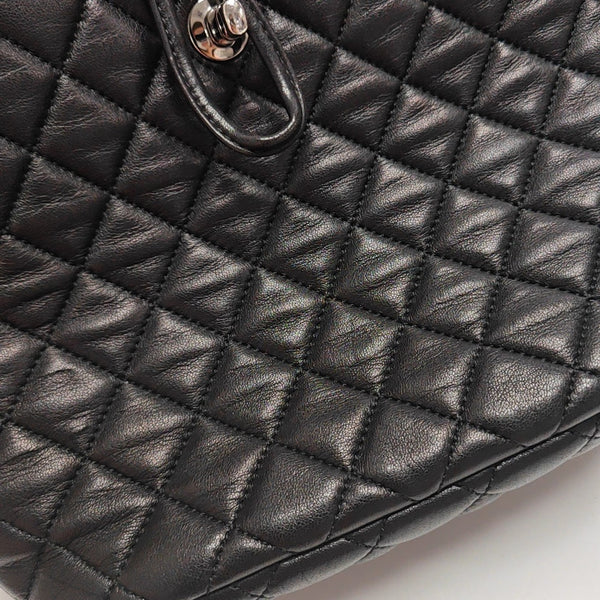 URBAN SPIRIT Small Quilted Lambskin Black