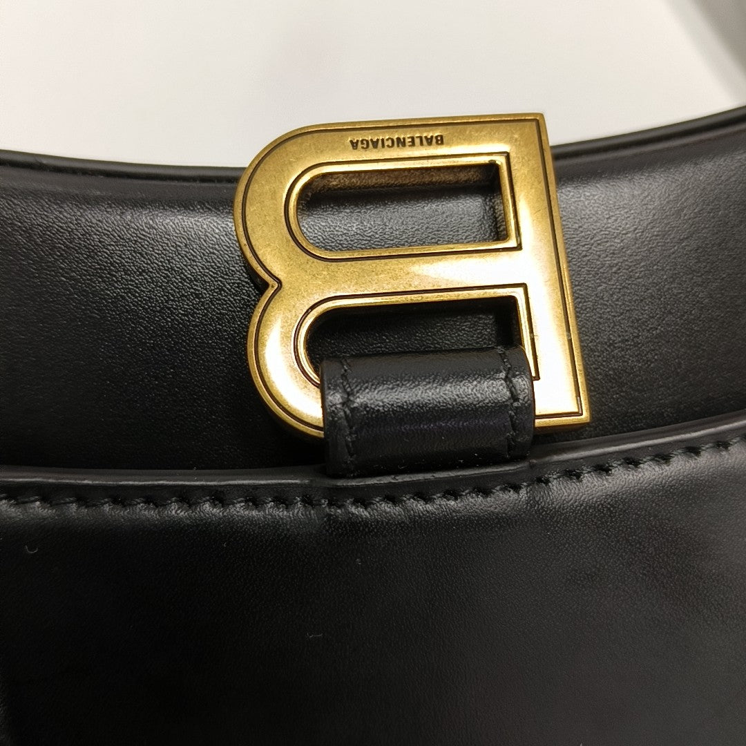 Hourglass XS Calfskin Black