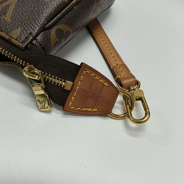 ACCESSOIRES GM Monogram Coated Canvas Brown