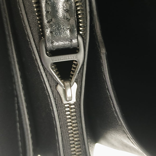 B. Calfskin Black