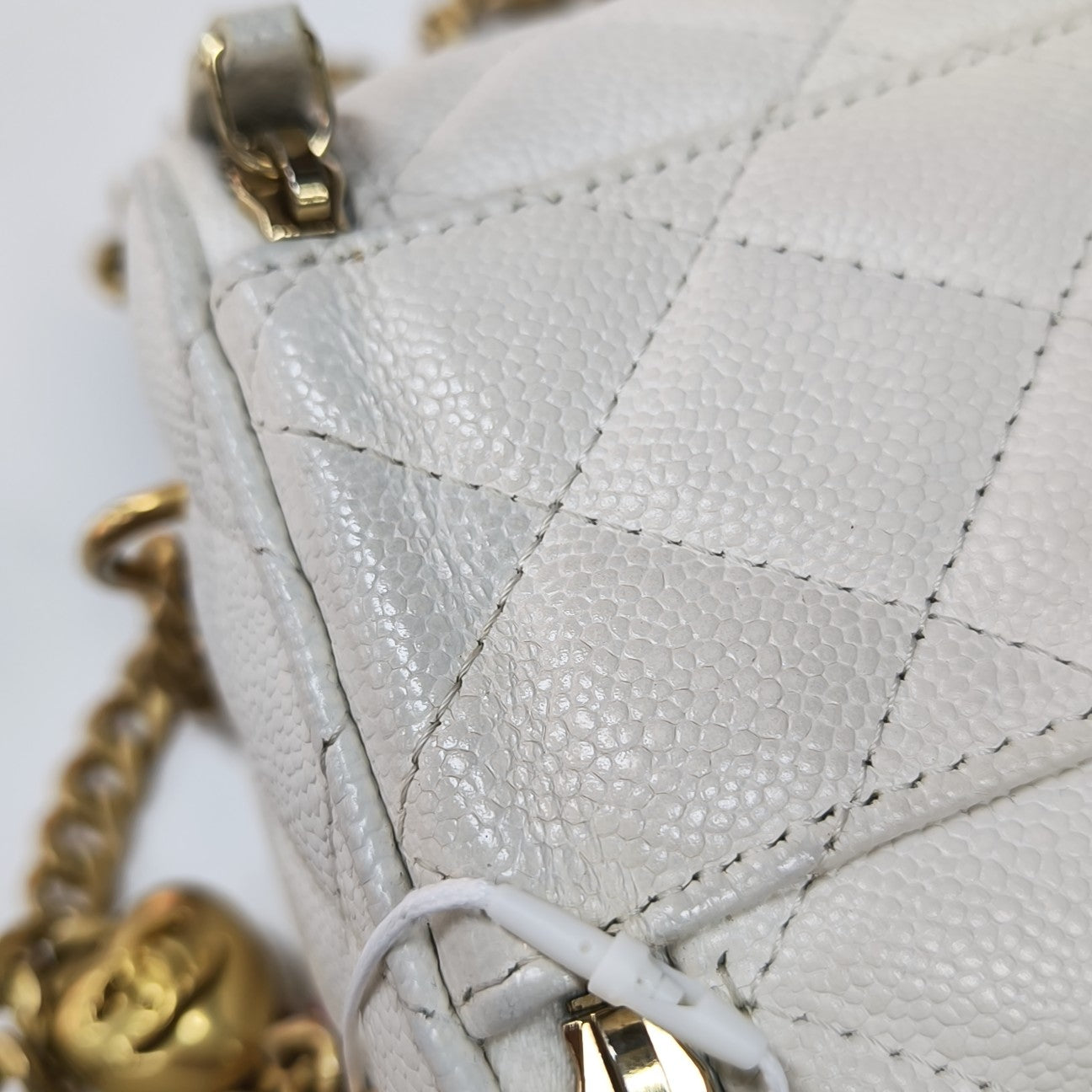 VANITY CASE Small Quilted Grained Calfskin White