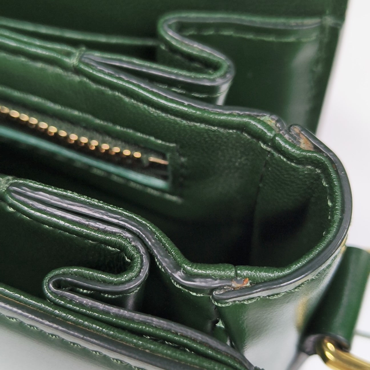 TRIOMPHE Medium Calfskin Green