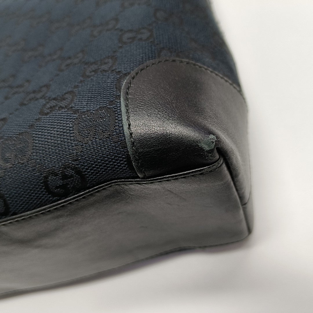 Monogram Canvas Black