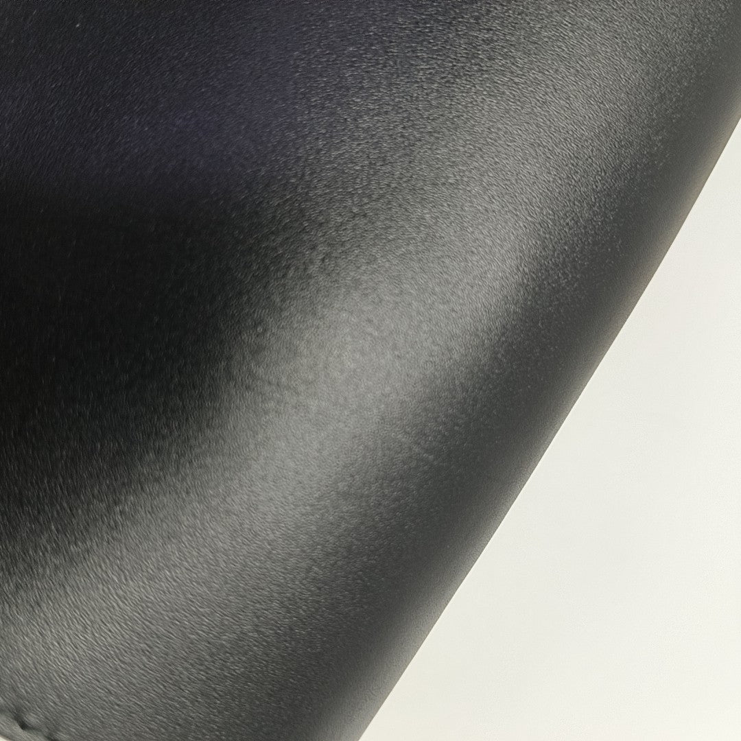 Authenticated pre-owned  Bobby Medium Calfskin Black - Shoulder Bag at Looply
