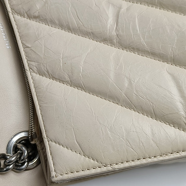 Crush Medium Quilted Calfskin Beige