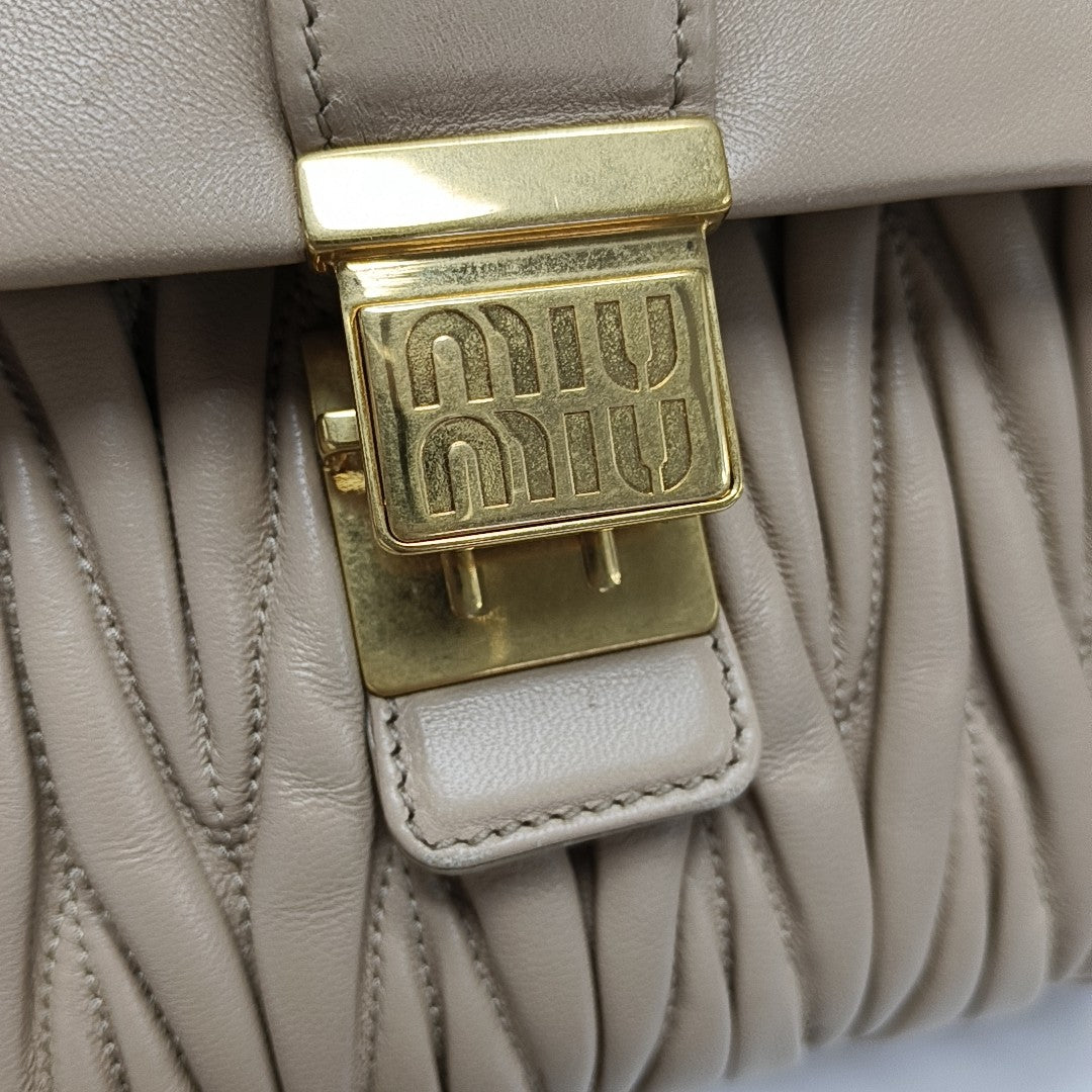 Matelassé Quilted Lambskin Beige
