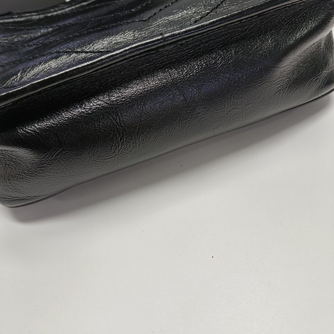 NIKI Small Chevron Calfskin Black