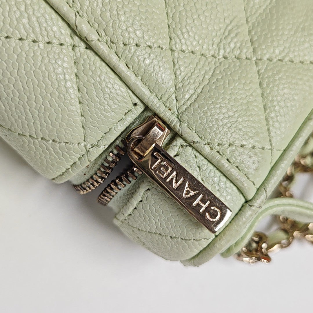 VANITY CASE Mini Quilted Grained Calfskin Green