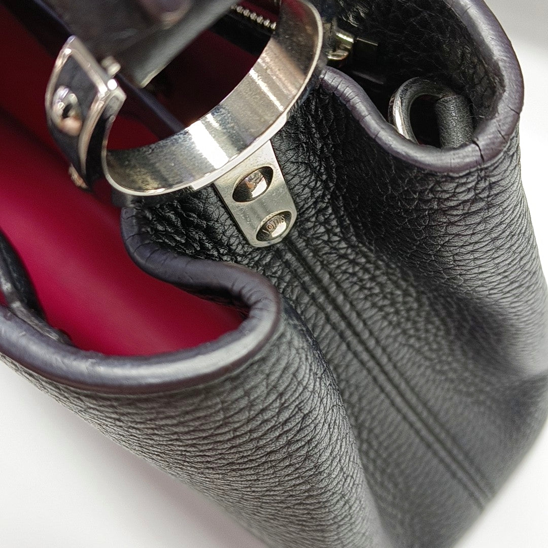 Authenticated pre-owned  CAPUCINES BB Calfskin Black - Shoulder Bag at Looply