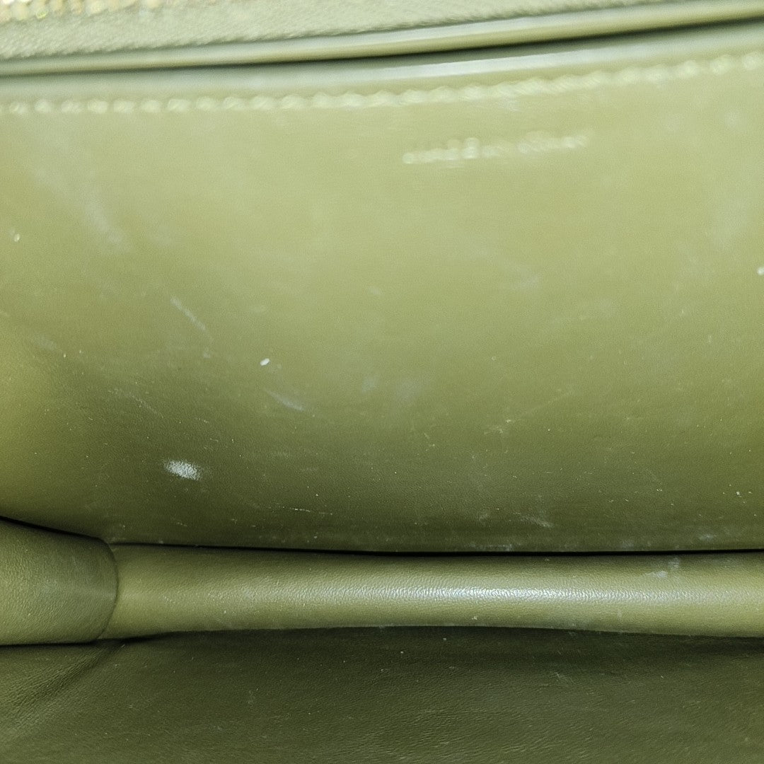 CLASSIC BOX Medium Calfskin Green