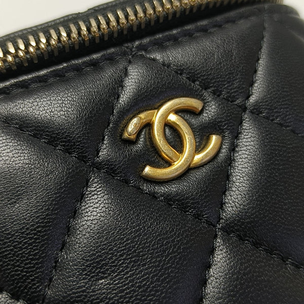 VANITY CASE Mini Quilted Lambskin Black