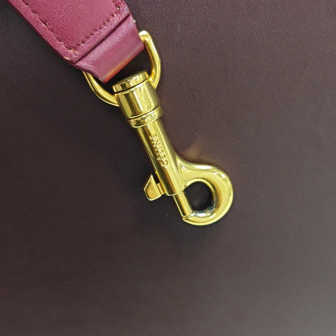 TRAPEZE Small Calfskin Red