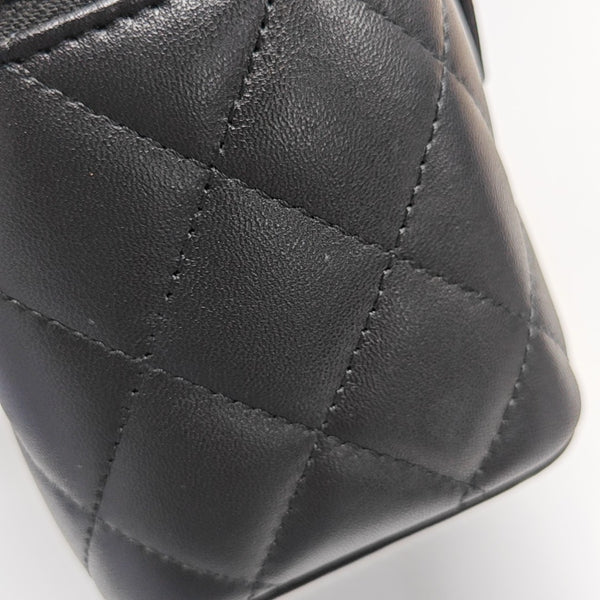 VANITY CASE Small Quilted Lambskin Black