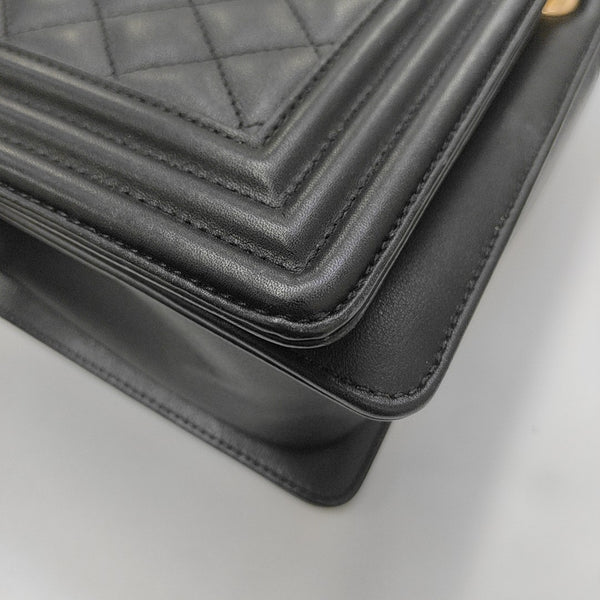BOY CHANEL Large Quilted Calfskin Black