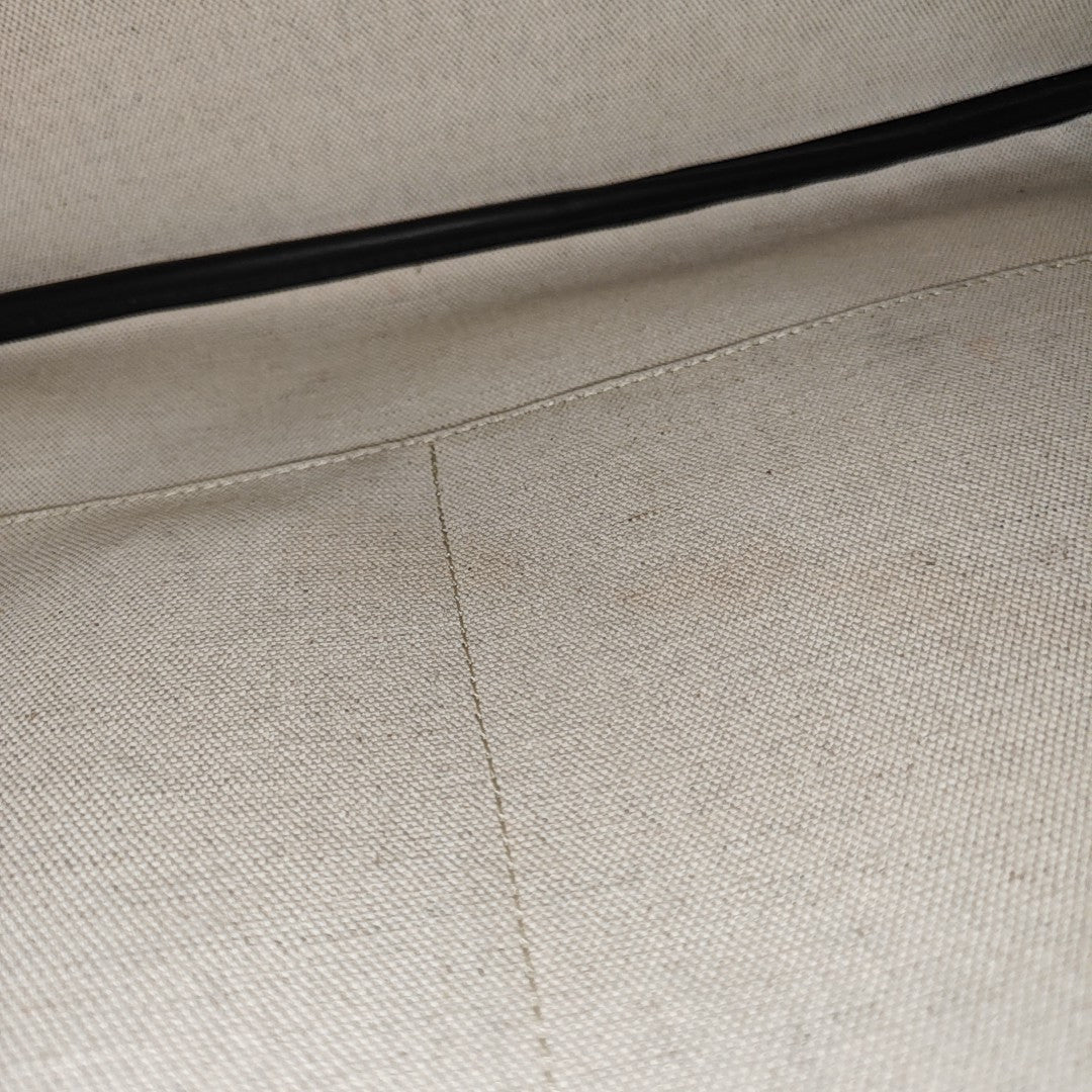 Capétien Coated Canvas Black