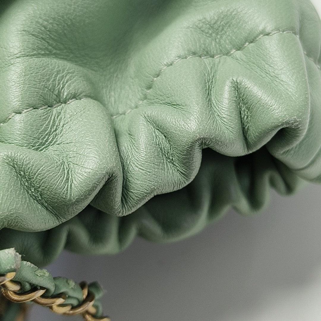 DRAWSTRING Quilted Lambskin Green
