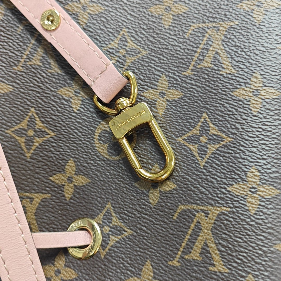 NÉONOÉ MM Monogram Coated Canvas Brown