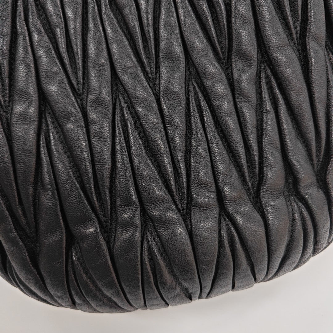 Matelassé Quilted Lambskin Black