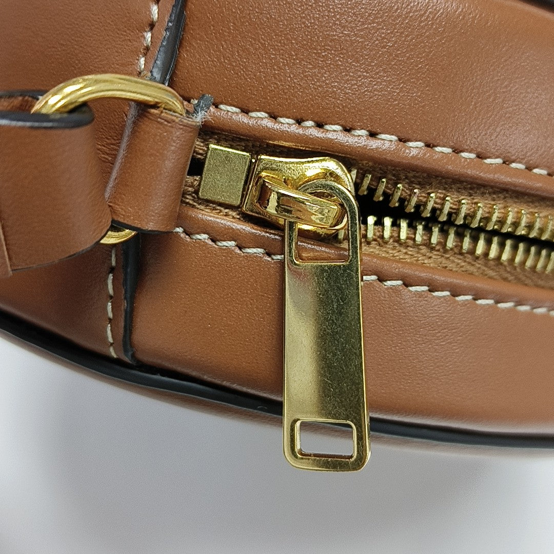 TRIOMPHE Small Calfskin Brown
