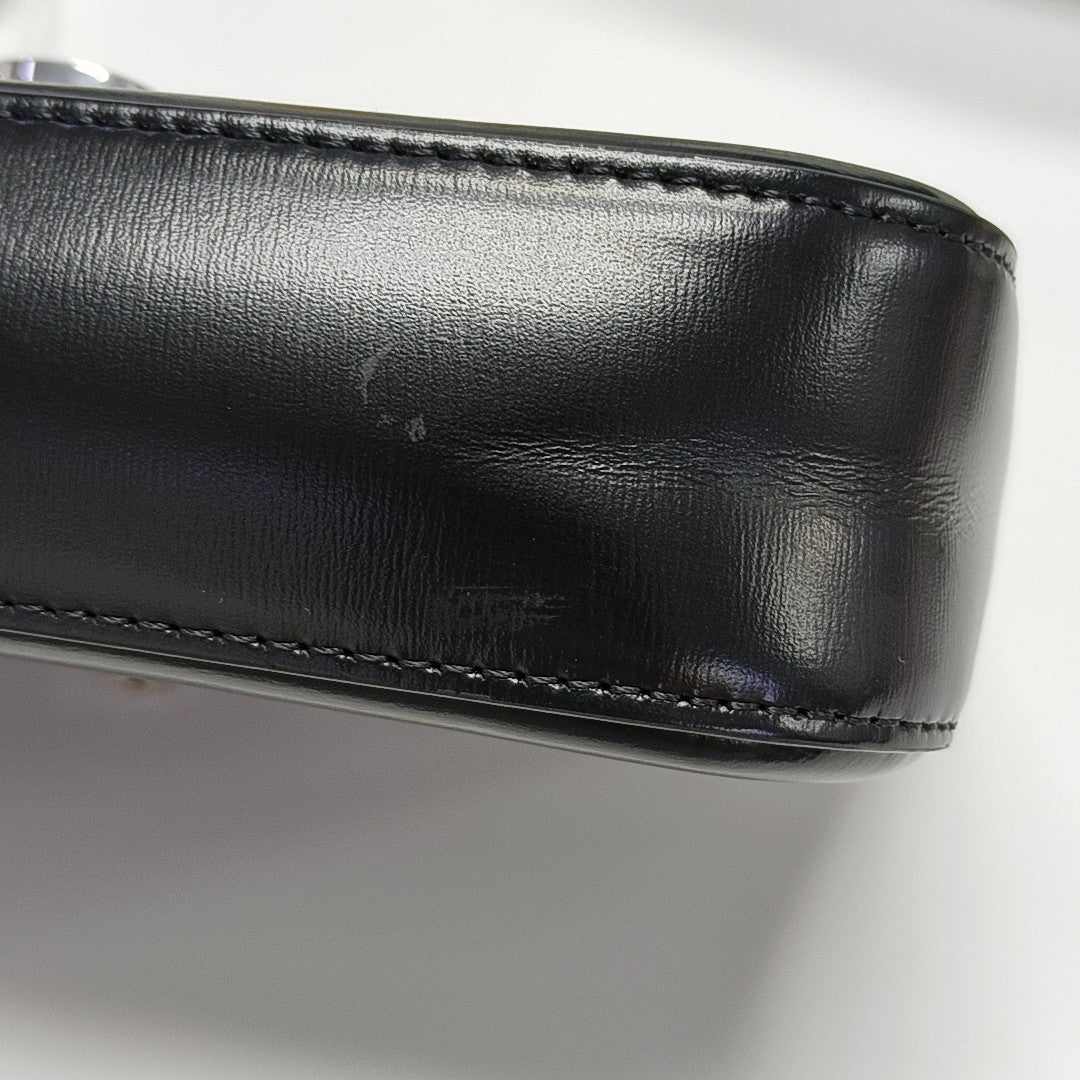 TRIOMPHE Small Calfskin Black