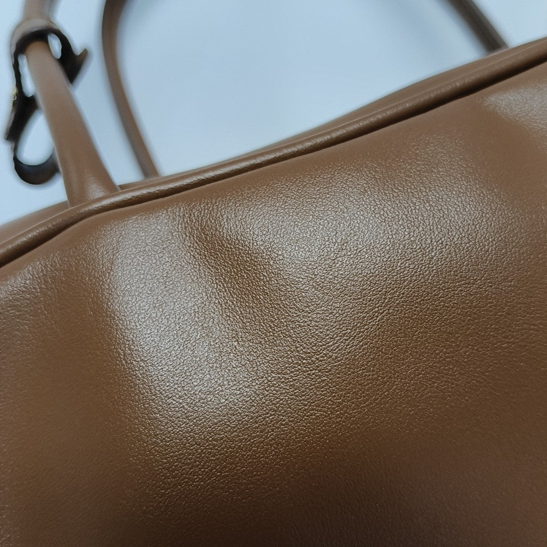 Beau Medium Calfskin Brown
