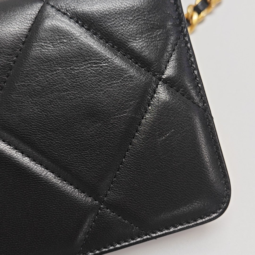 CHANEL 19 WOC Quilted Lambskin Black
