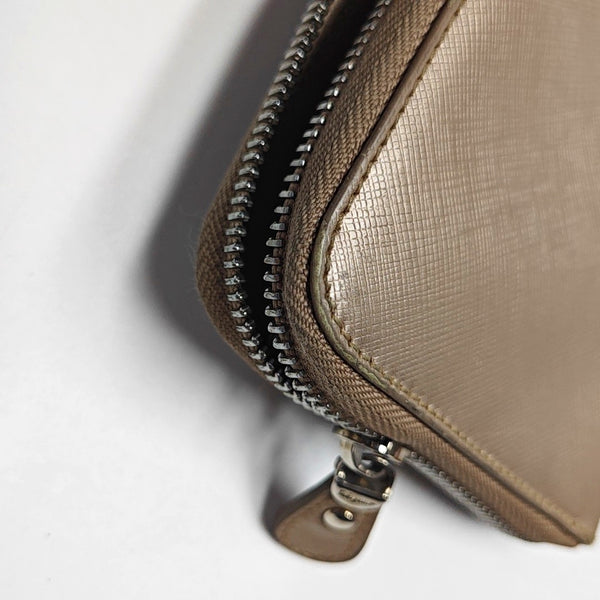 Authenticated pre-owned  Gancini Calfskin Beige Wallet - Wallet at Looply